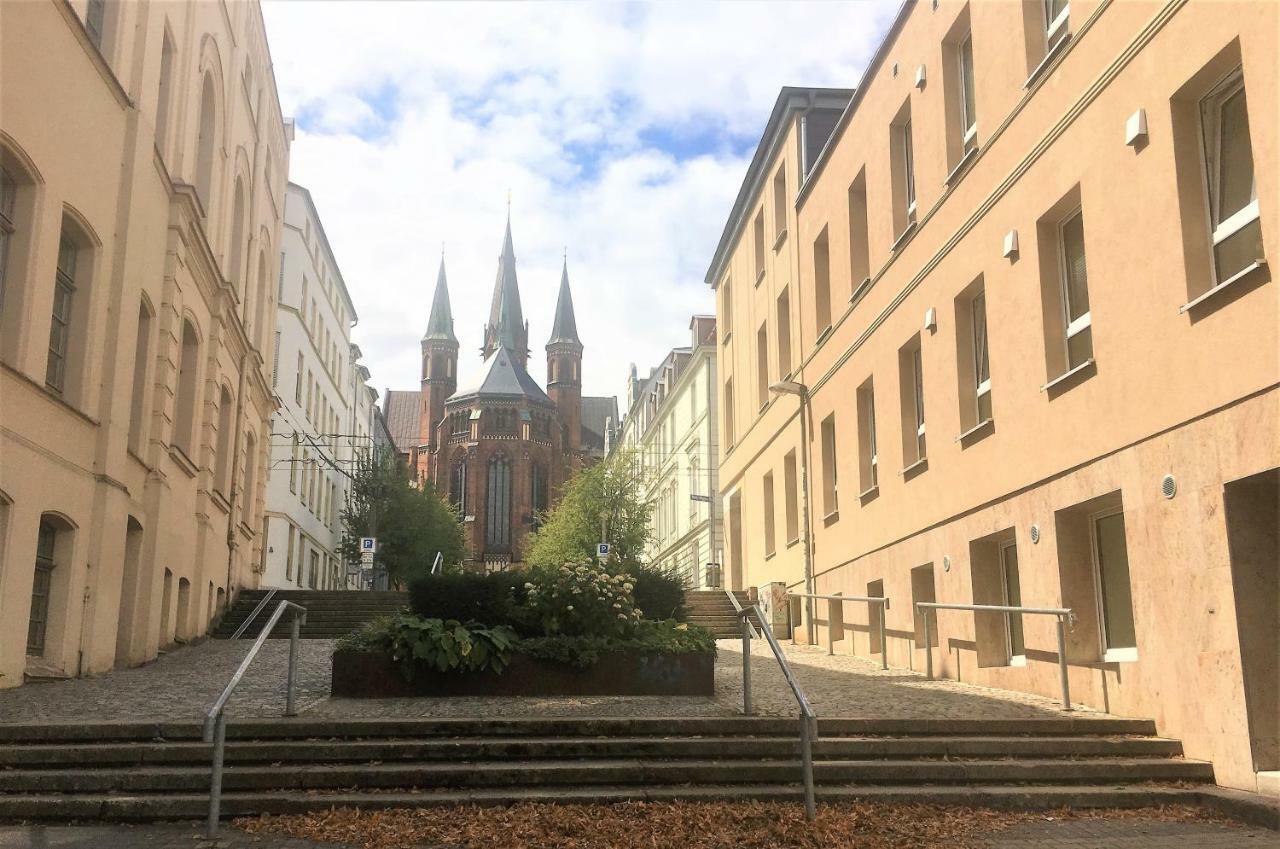 Schwerin Apartment Am Pfaffenteich Exterior photo